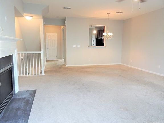 5th image of 15819 Castle Watch Ave