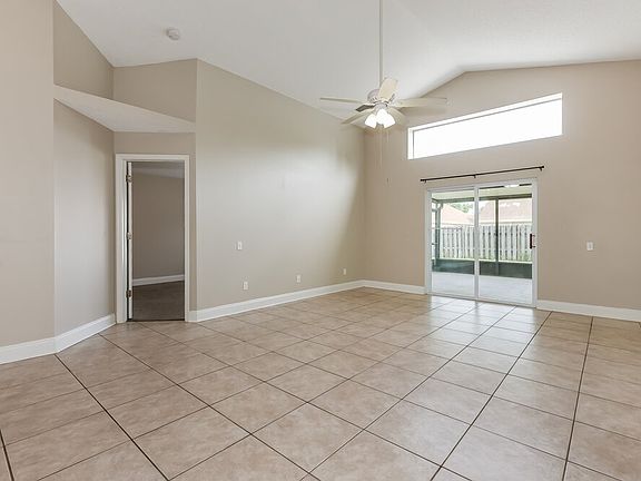 3rd image of 12230 Dawn Vista Dr
