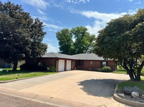 420 Lilac Dr, Liberal, KS 67901