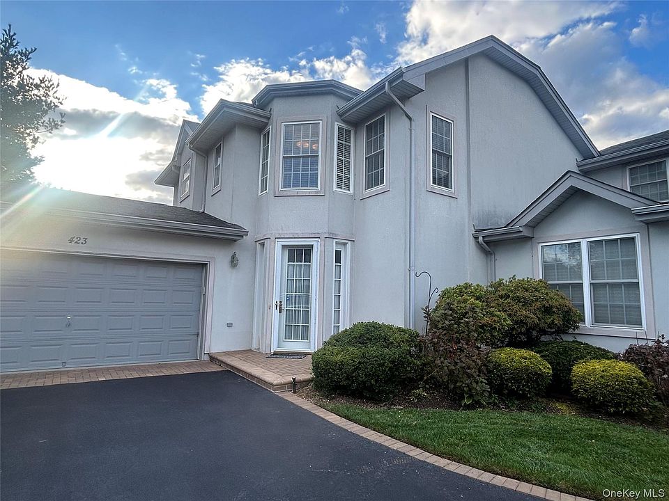1st image of 423 Florencia Place