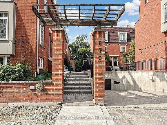 3rd image of 870 Jane St #106