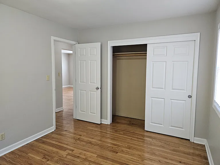 1015 S 38th Ave #6 — Photo 8
