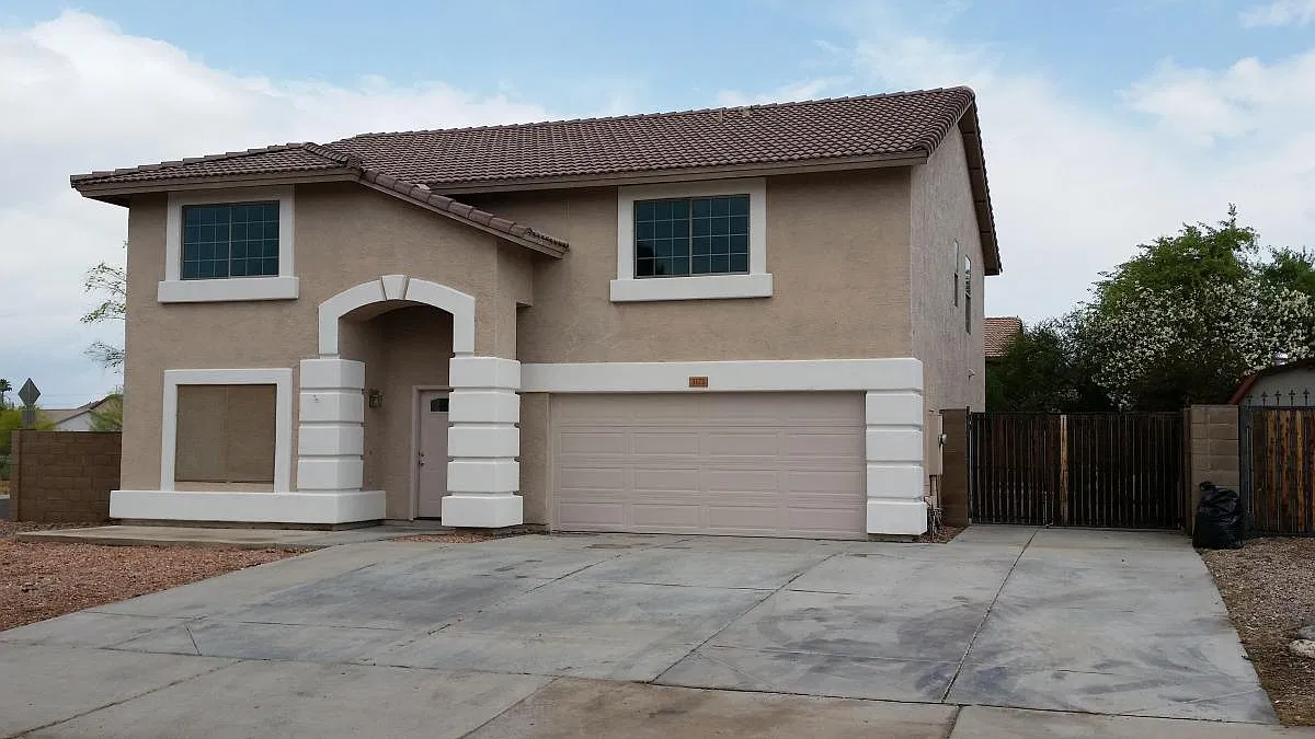 3172 W Rose Garden Lane — Photo 1