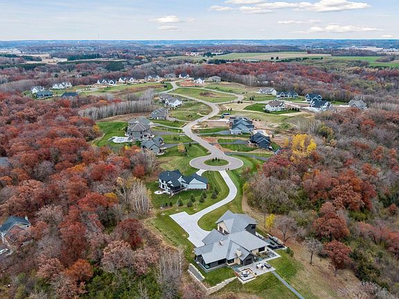 4th image of 491 Meadow Ridge Trl