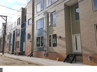 2672 Collins St, Philadelphia, PA 19125