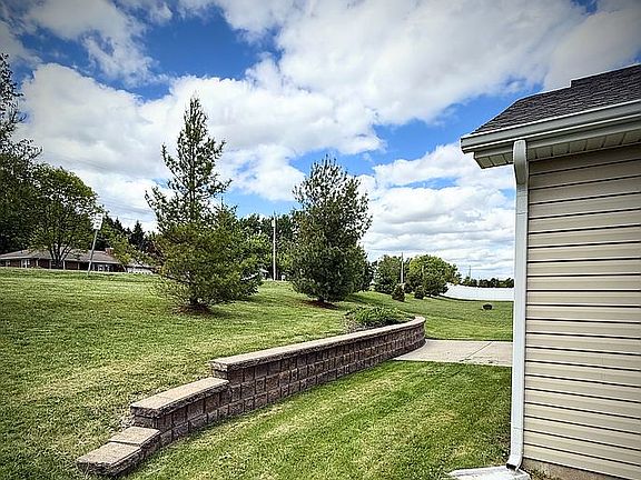 5th image of 3386 Randall Dr