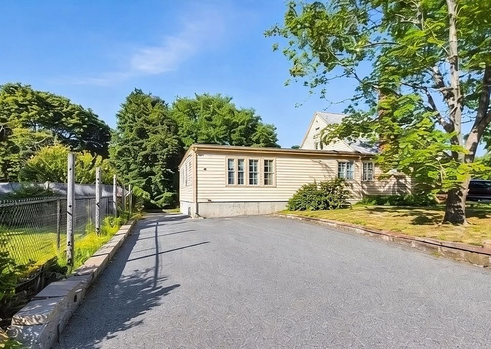 1st image of 28 Edgeworth St #2