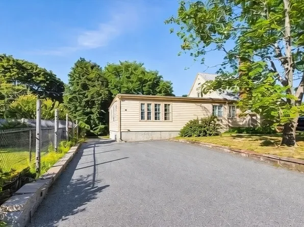 28 Edgeworth St #2, East Weymouth, MA 02189