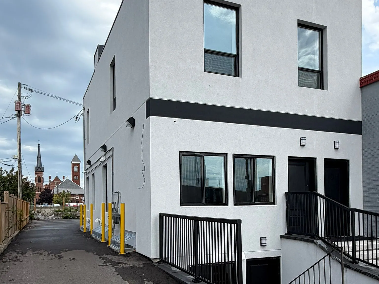 2 bed, $2,200 — Photo 2