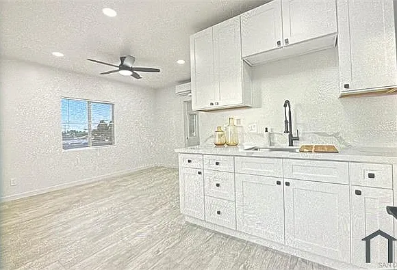 564 Guava Ave — Photo 3