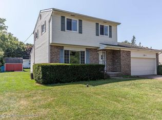 8523 Wintergreen St, Lansing, MI