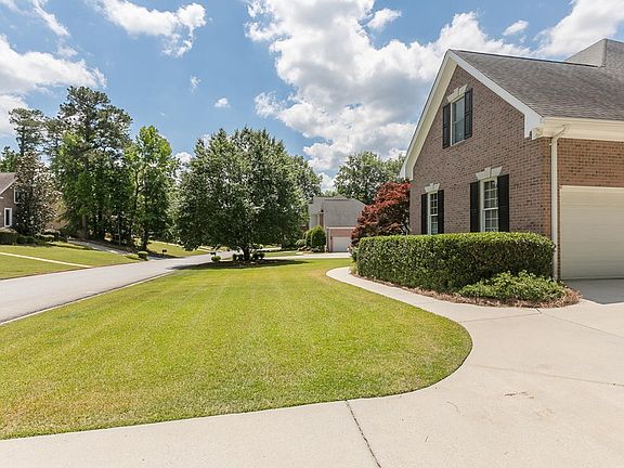 2nd image of 591 Medinah Dr