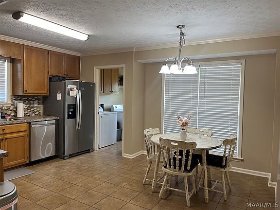 5th image of 28 Willow Way