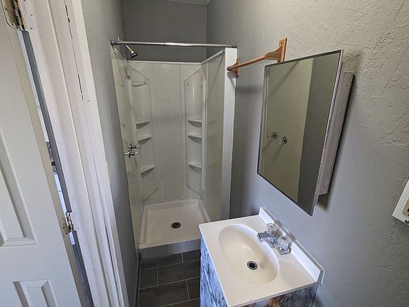 5th image of 700 W 1st St APT C
