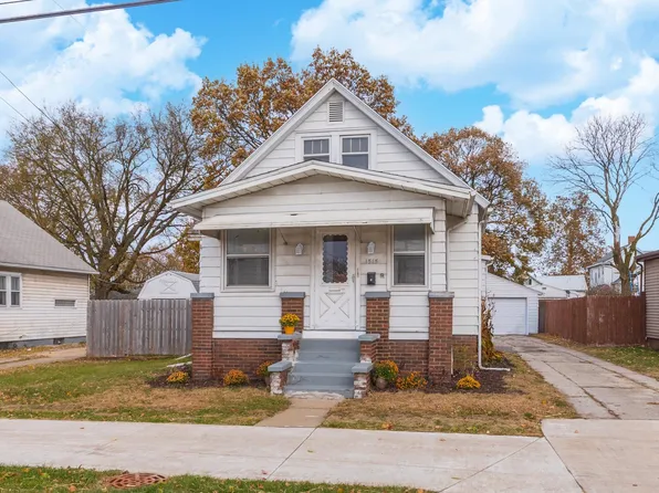 1515 W Market St, Bloomington, IL 61701