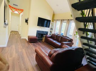 906 Aspen Dr, Plainsboro, NJ 08536