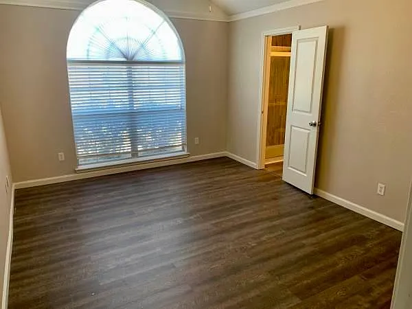 Master Bedroom 12 x 15