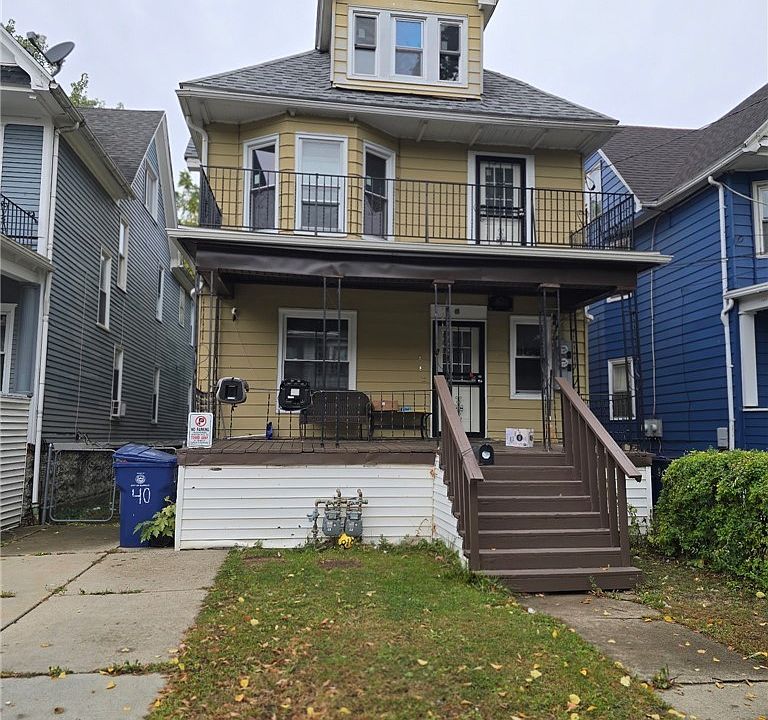 1st image of 40 Kamper Ave