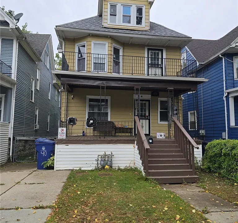 40 Kamper Ave