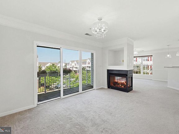3rd image of 2489 Quick St #304