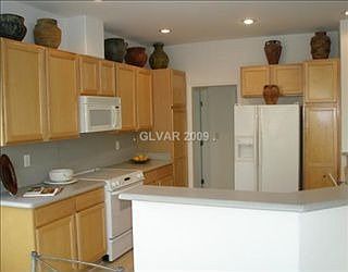 4th image of 4170 Matina Bella St