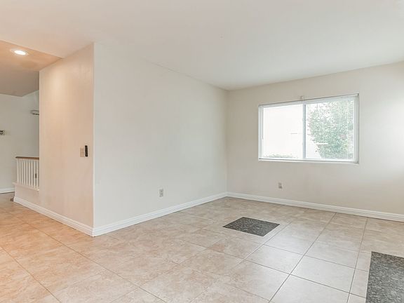 2nd image of 12361 Via Hacienda