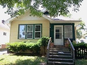 1st image of 142 S Elmwood Ave