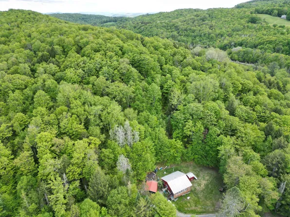 4823 Swamp Road, Newbury, VT 05051