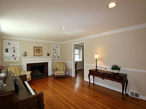4th image of 501 N West St