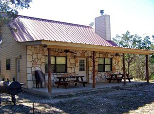 171 W Persimmon Dr, Concan, TX 78838