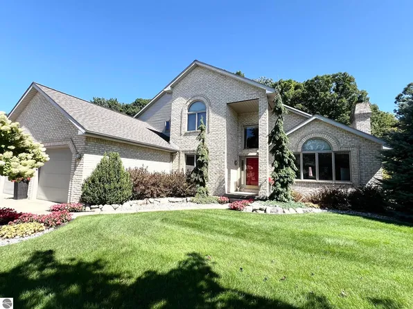 4224 Scenic Dr E, Saginaw, MI 48603