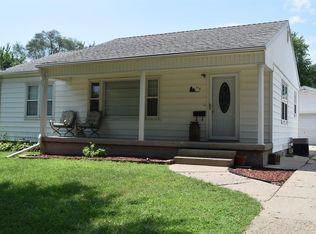 110 N 17th St, Marshalltown, IA 50158