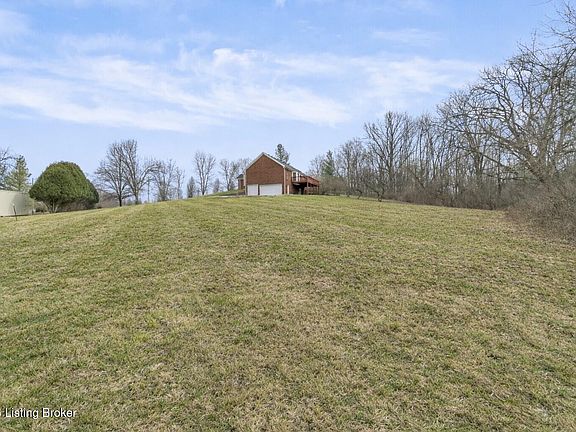 3rd image of 273 Yates Ln