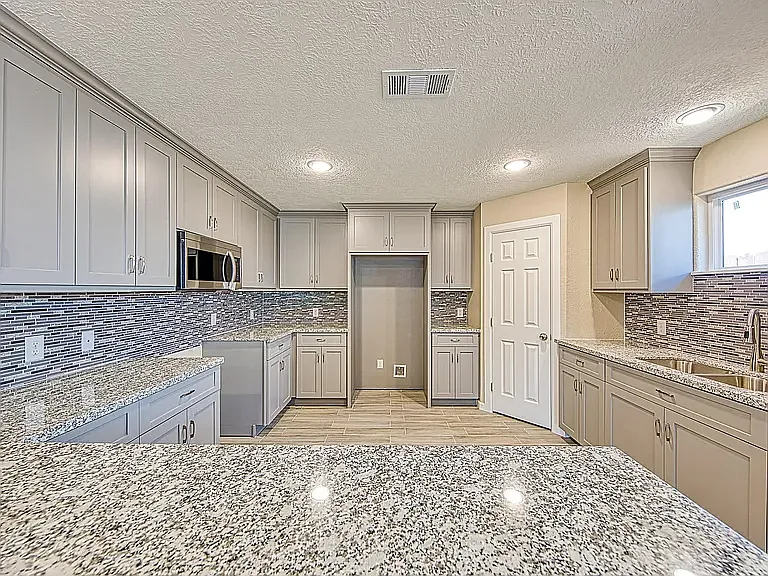 3526 Brook Shadow Dr — Photo 5