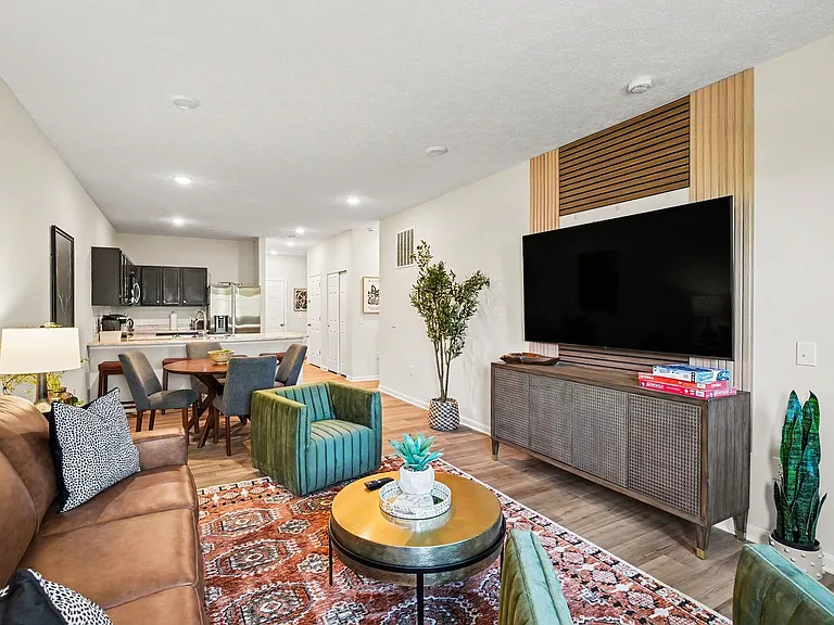 2504 Houston Rd — Photo 2