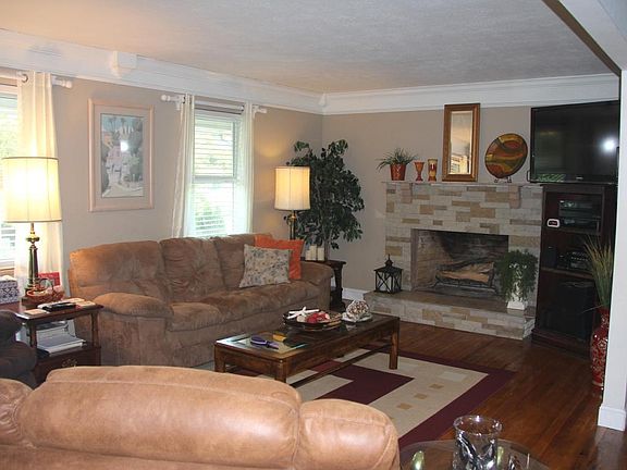 2nd image of 1716 Cherrybrook Dr #1