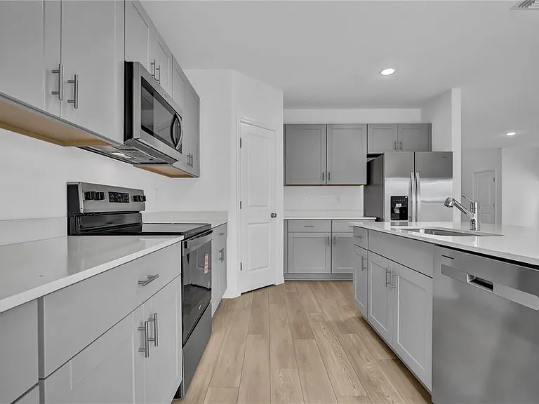 4619 Hikers Dr — Photo 7