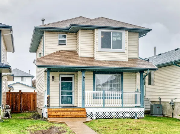 11831 9th Ave NW, Edmonton, AB T6J 7A1