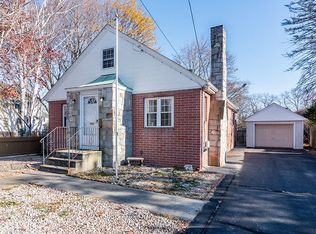 327 George Waterman Rd, Johnston, RI 02919