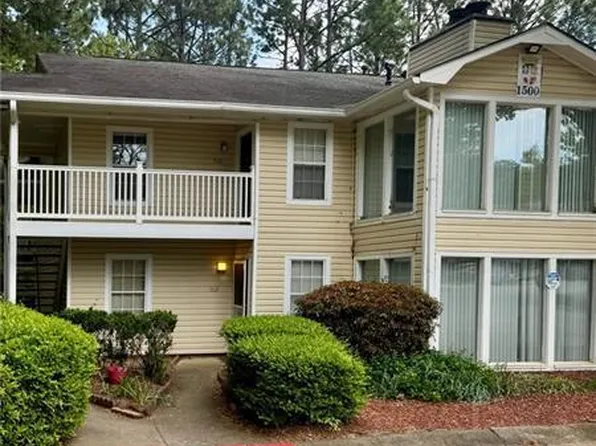 1504 Augusta Dr SE, Marietta, GA 30067