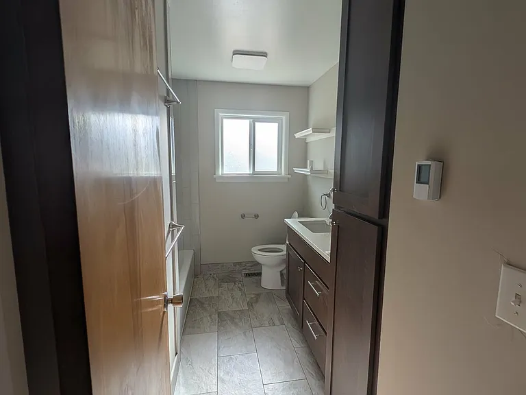 2907 W Princeton Ave — Photo 10