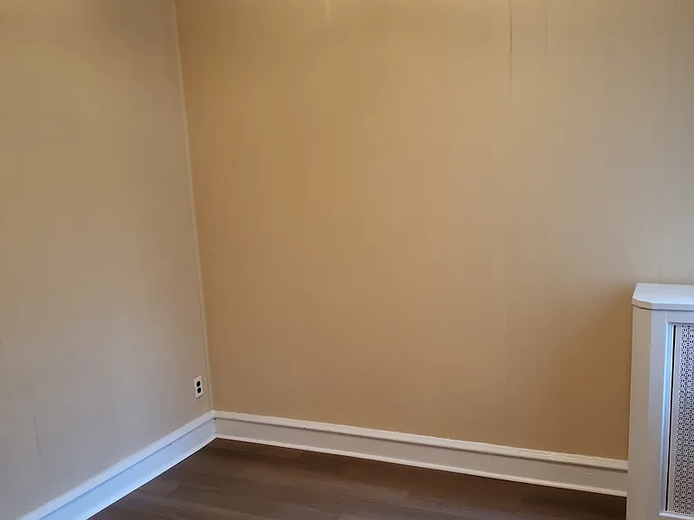 Bedroom4