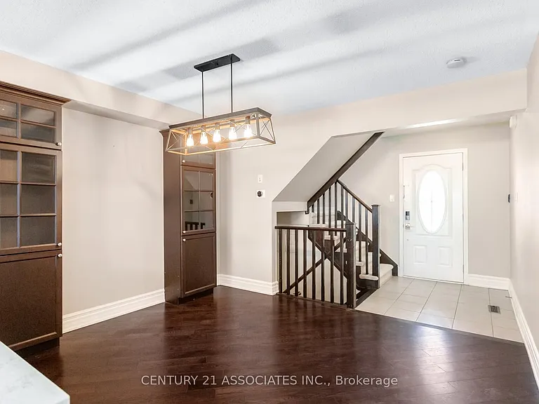 362 Cavanagh Ln — Photo 7