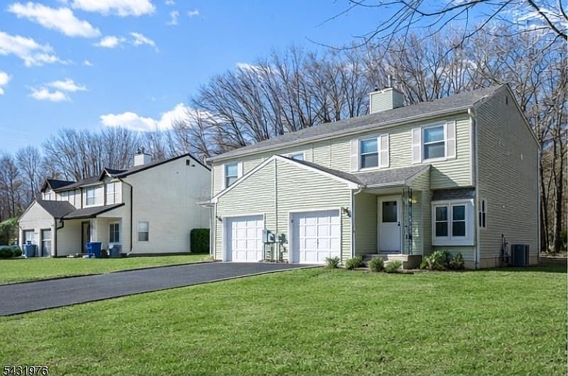 1st image of 536 Elsie Ave