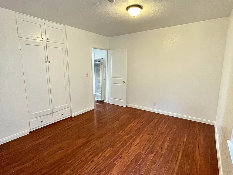 9037 Cattaraugus Ave — Photo 16