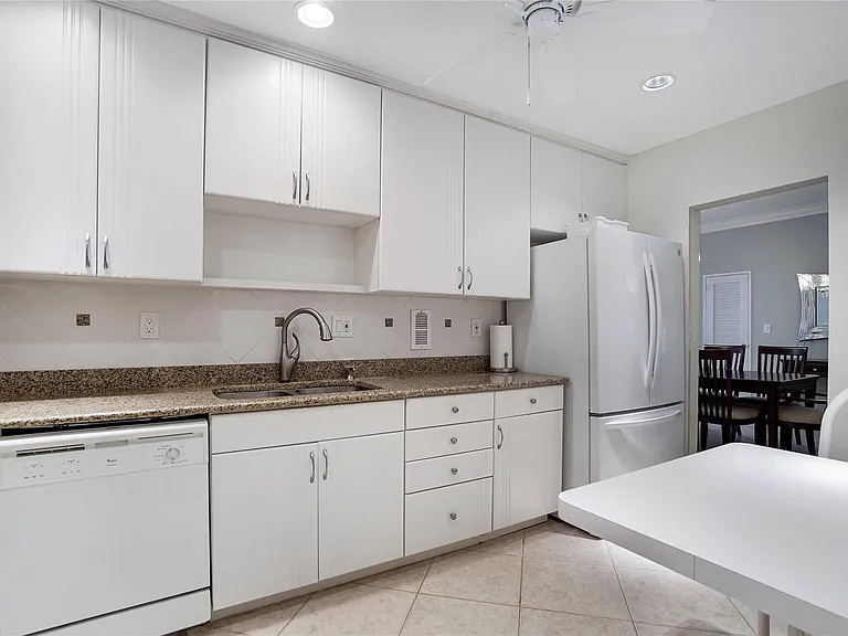 4250 Galt Ocean Dr #PHB — Photo 17