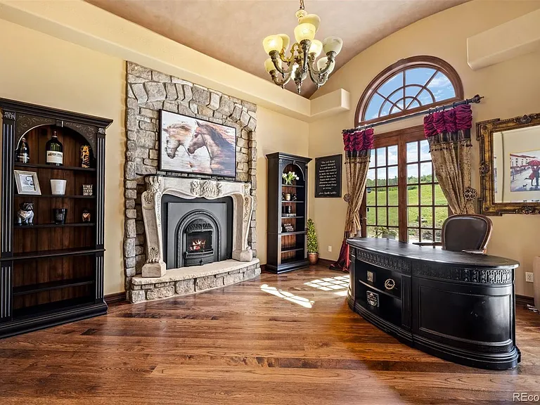 3440 Medallion Rd — Photo 18