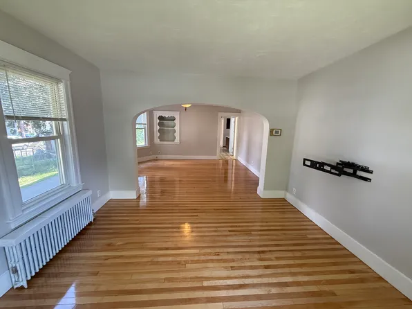 (undisclosed Address), Worcester, MA 01607