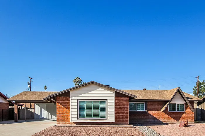 4 bed, 2.0 bath, 1676 sqft, $1,970 — Photo 1