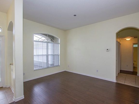 3rd image of 11 Zanzibar Balsan Ct